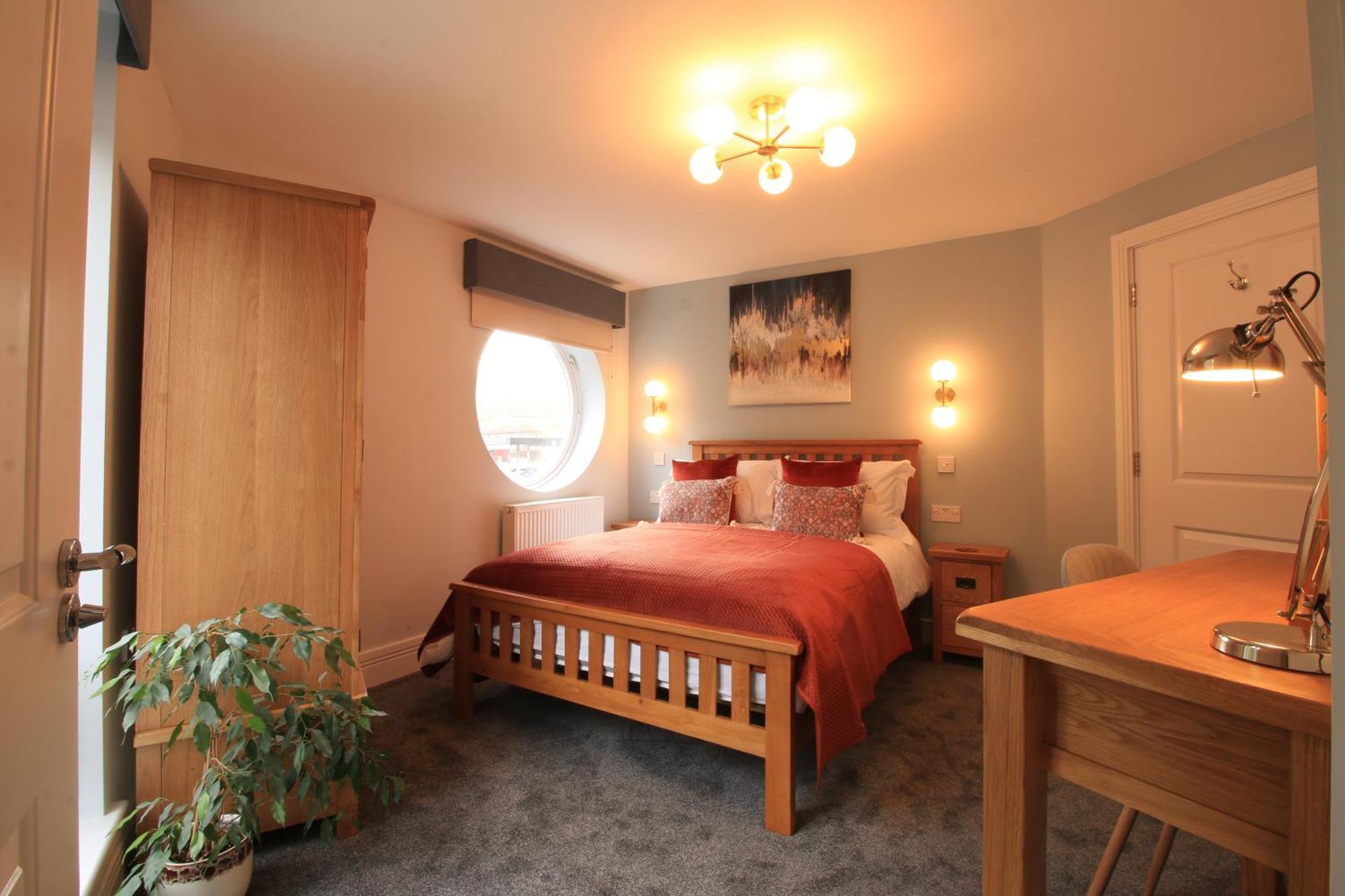 Streamside Apartments Йовіл Екстер'єр фото