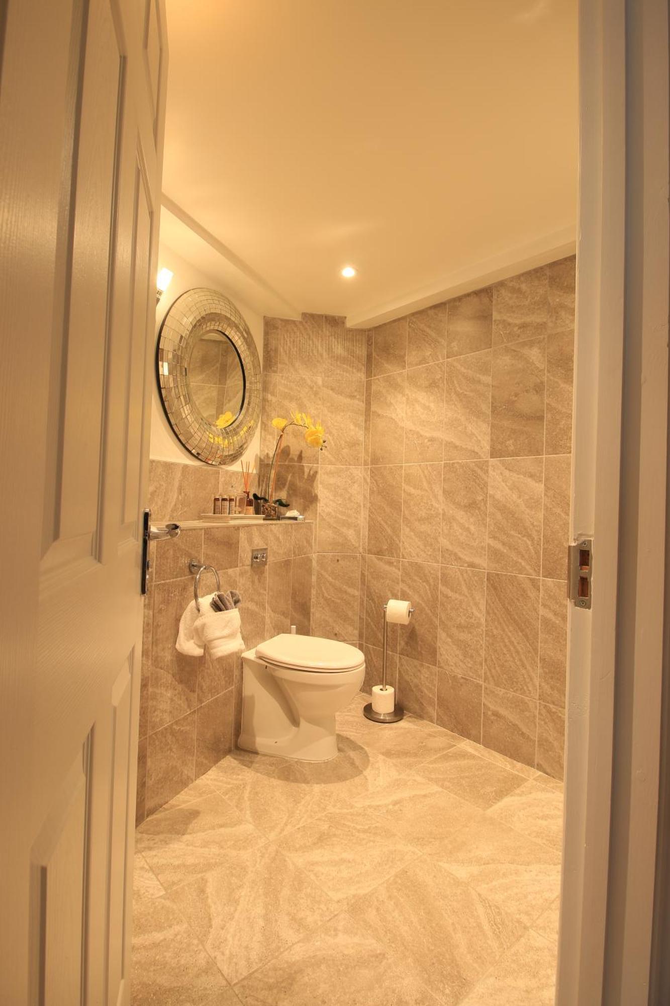 Streamside Apartments Йовіл Екстер'єр фото