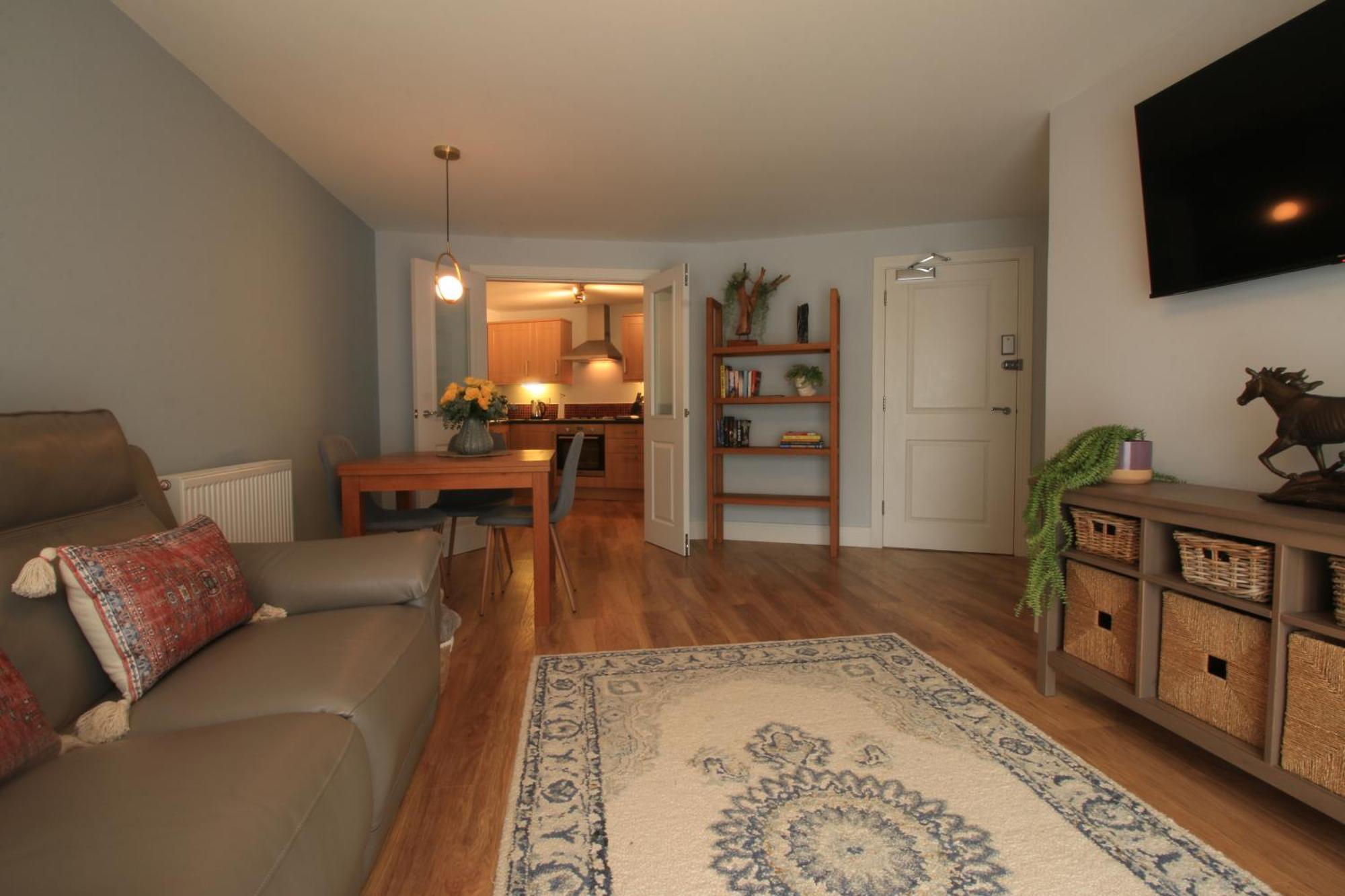 Streamside Apartments Йовіл Екстер'єр фото