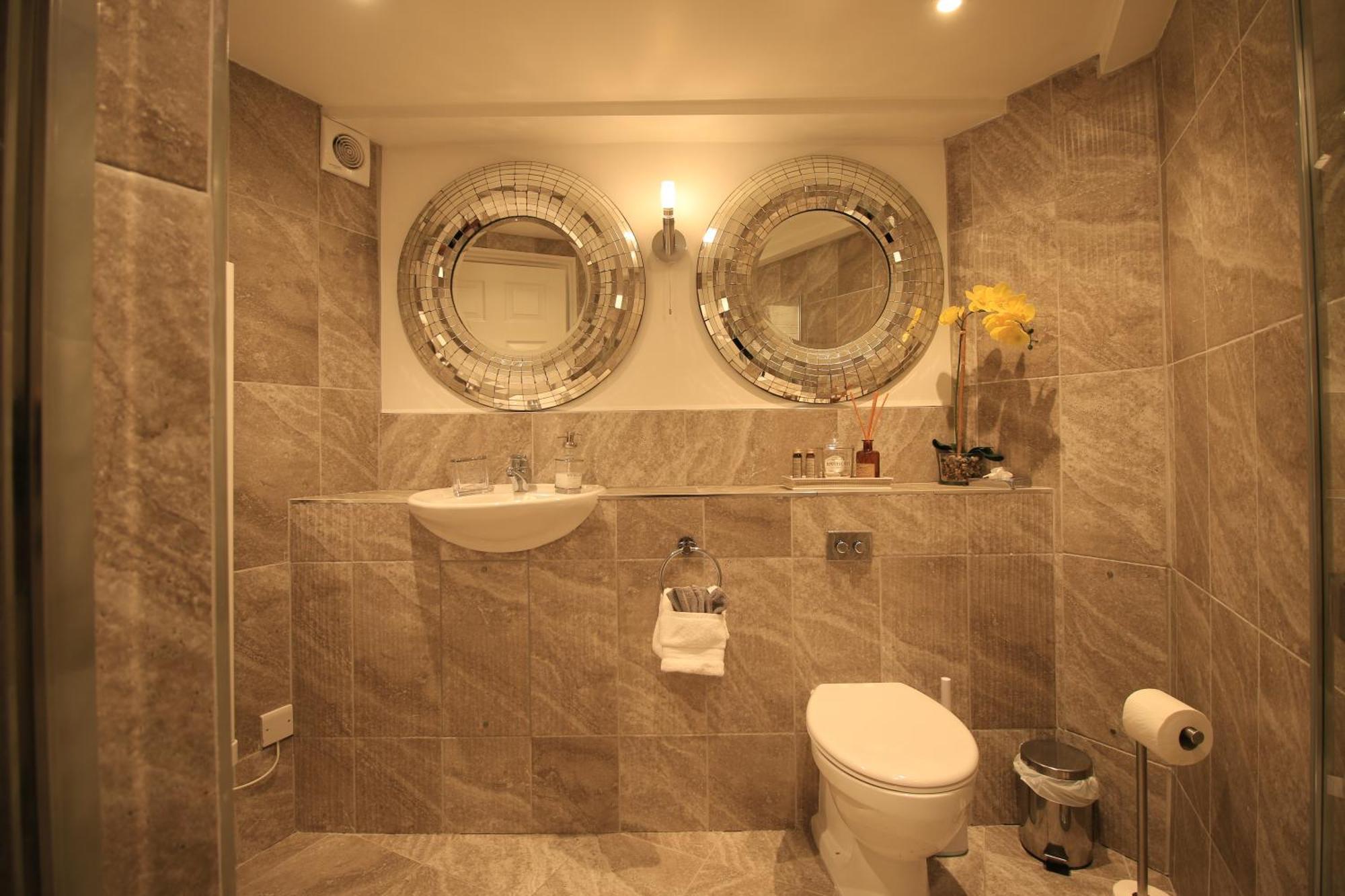 Streamside Apartments Йовіл Екстер'єр фото
